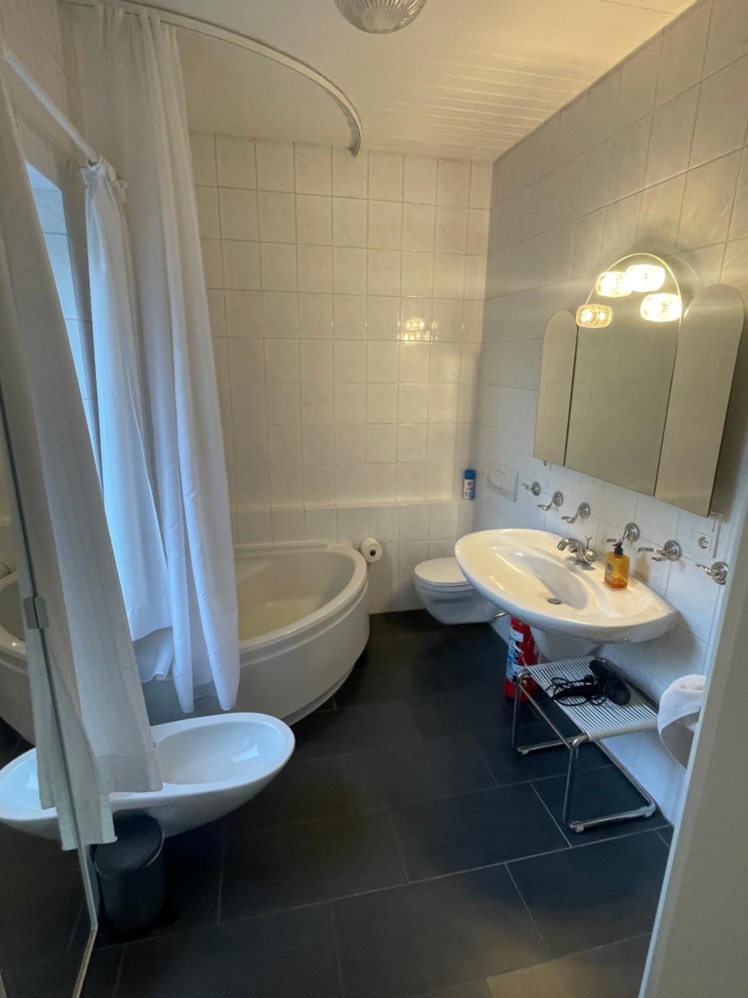 Av No.1 Apartman Düsseldorf Szoba fotó